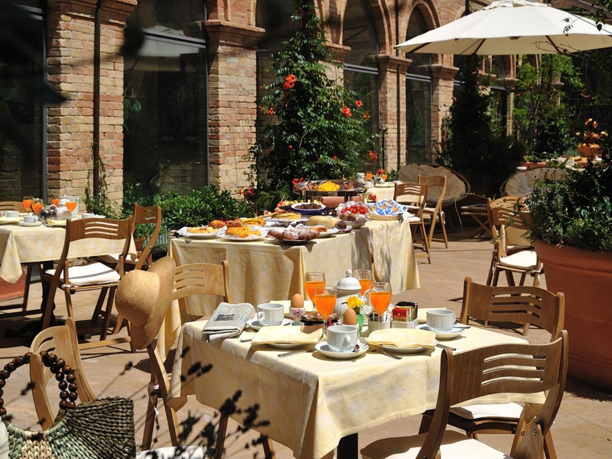 Albergo San Domenico Urbino Exterior foto
